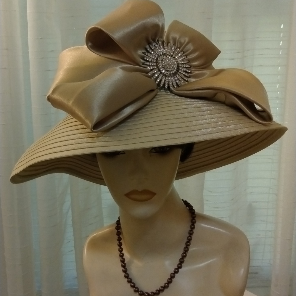 Beautiful 5" Brim Kentucky Derby Women's Lg Rhinestone Accent Dress Church Hat